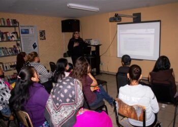 Lleva SEECH pláticas sobre prevención de la violencia a la Escuela para Trabajadores Justo Sierra