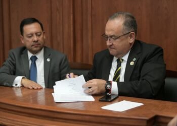 Llegan acuerdo autoridades universitarias y agremiados del STSUACH