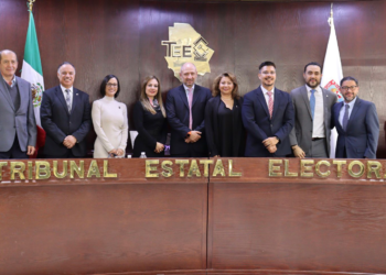 Imparte Magistrado Ruben Lara Patrón conferencia sobre el PES en el TEE