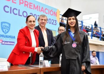 Premian con el programa “Generación de Excelencia” en Delicias  a estudiantes destacados