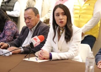 Iniciativas del presidente plan perverso para desviar la atención del proceso electoral en curso