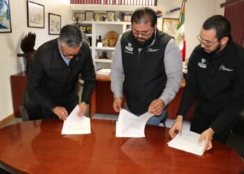 Firman Tec de Nuevo Casas Grandes y el Instituto de Innovación  y Competitividad convenio de colaboración