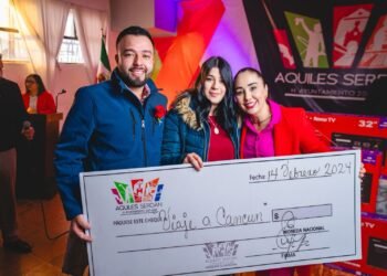 Gana pareja de Aquiles Serdán viaje a Cancún en Matrimonios Colectivos