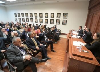 Aprueba H. Consejo Universitario de la UACH apertura de la carrera de Medicina campus Ciudad Juárez