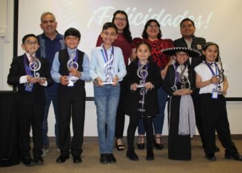 Estudiantes muestran su talento en Concurso Regional de Canto de Primarias Estatales de Juárez