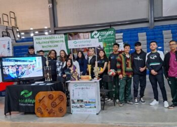 Muestra Conalep Cuauhtémoc su oferta educativa en feria vocacional