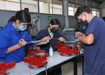 Firman CECyTECH y UTCH convenio de colaboración académica