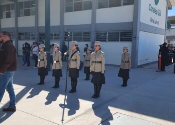 Organiza CONALEP Juárez III Concurso de Bandas de Guerra y Escoltas de Bandera 2024