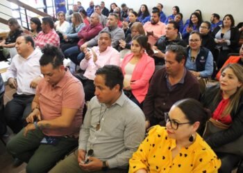 Concluyen 505 docentes de secundaria de Ciudad Juárez capacitaciones sobre salud mental