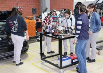 Invita la UPCH a curso de mecánica básica para mujeres