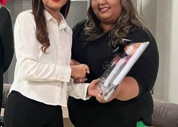 Presenta Normal del Estado libro “Memorias de Titulación: Generación 2018-2022”