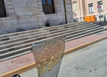 Aún amurallados edificios públicos en la zona centro de Chihuahua