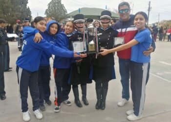 Organiza Conalep Juárez II el Primer Concurso Bandas de Guerra y Escoltas