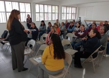 Imparten taller sobre sexualidad en alumnos de Educación Especial en el CAM número 25