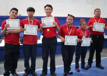 Realizan Muestreo de Escoltas de bandera  con estudiantes de Educación Especial
