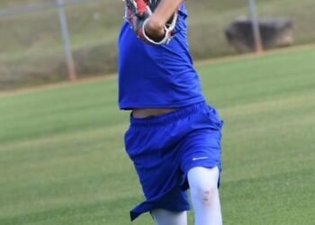 Asiste estudiante del CECyTECH a segundo llamado de  la academia de beisbol de los Dodgers