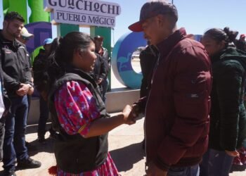 Reciben en Guachochi a Raramuris ganadores del tercer lugar de carrera Speed Proyect