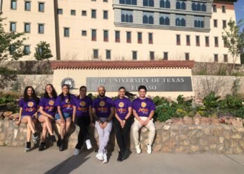 Estudiantes de la UACH cautivan a la audiencia durante el «UTEP Dance Festival»