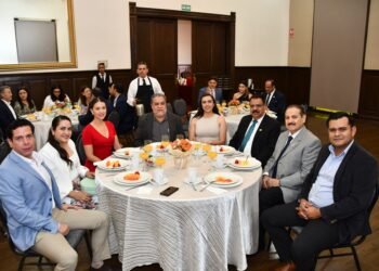 Realiza SEyD encuentro con 51 Colegios de Profesionistas de Chihuahua y Juárez