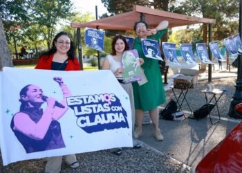 Colocan Diputada Jael Argüelles y colectivo «Estamos Listas» tendedero de mujeres históricas