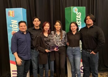 Triunfan estudiantes del Tec de Nuevo Casas Grandes  con videojuego para aprender finanzas