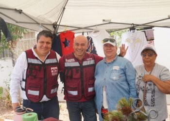 Solicitan a candidato Miguel La Torre mejorar servicio de recolección de basura en la Revo