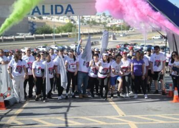 Participan cientos de universitarios en 3ra. Carrera de FCA