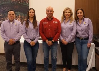 Propone candidato Miguel La Torre reapertura nocturna en el Centro Histórico