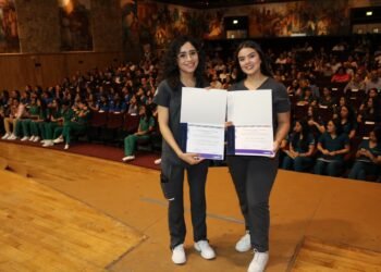Reconoce Facultad de Odontología excelencia de alumnos y docentes
