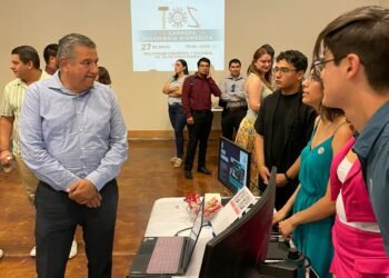 Despliegue de ciencia y tecnología en la 10ma. Feria de Proyectos de Ingeniería Biomédica