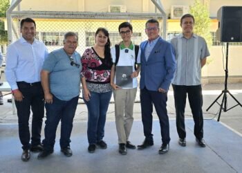 Benefician a estudiantes del CECyTECH con becas completas  para estudiar en el Tec de Monterrey