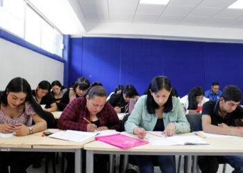 Presentan más de mil 100 aspirantes examen de admisión en la UPNECH