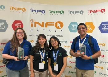 Ganan alumnas del Conalep Juárez III medalla de oro en concurso internacional Infomatrix en Rumania