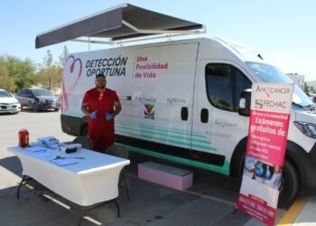 Llevan jornada de detección de cáncer a la UT Paso del Norte, ofrecen exámenes gratuitos
