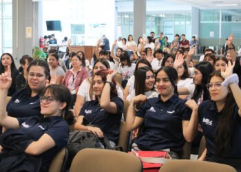 Realizaron en la UTPN el Primer Encuentro de Universitarias STEM, participan 10 instituciones