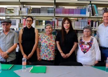 Organiza UT Parral recital poético en honor a Carlos Montemayor, para celebrar su contribución cultural