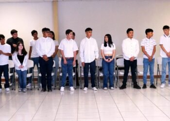 Concluyen 20 jóvenes su educación primaria y secundaria a través del Cedex