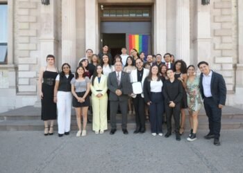 Firman carta compromiso UACH y Colectivo Metamorfosis