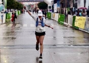 José Luis  Nieto y Angélica Cabrera ganan los 100K del Ultra Maratón de los cañones 2024