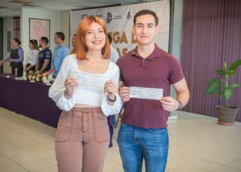 Apoya Estado con becas a más de 100 estudiantes del  Tecnológico de Nuevo Casas Grandes