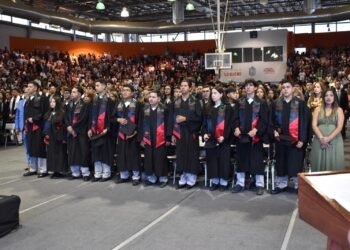 Egresan del Conalep Parral 382 Profesionales Técnicos Bachiller en varias carreras