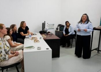 Estudiantes de la UT Paso del Norte identifican su huella de carbono, parte de las materias que llevan