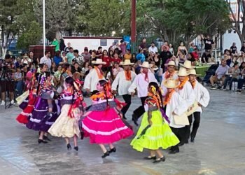 Realizará grupo de Danza Folklórica de la Secundaria Técnica 60 gira por Italia