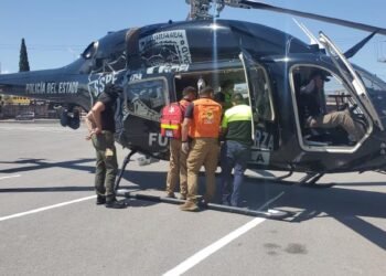 Trasladan vía aérea a paciente con quemaduras desde Ciudad Juárez a la capital