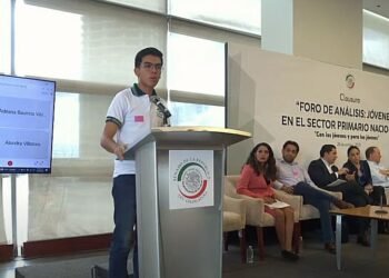 Gana estudiante Martín González Villalobos del Conalep Cuauhtémoc la medalla ICA
