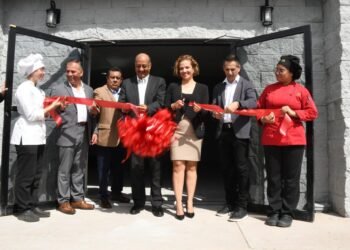 Invierten 800 mil pesos en remodelación de salón de usos múltiples de la UTCH Sur