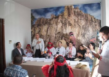 Presentan “Mis raíces rarámuri la tierra y la milpa”; una cena en beneficio de la Fundación NATIKA