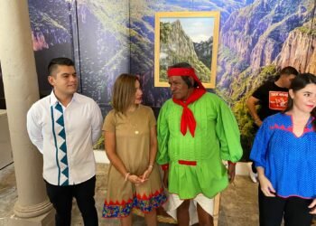 Muestran los paisajes y gente de Guachochi en exposición fotográfica, encabezó evento el Alcalde