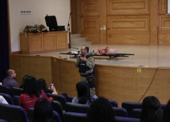 Imparten Taller «Tirador Activo» a personal de la FFyL