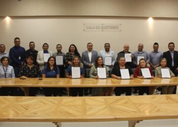 Promueve UTCJ a 11 de sus docentes a plazas de tiempo completo asociado A y C